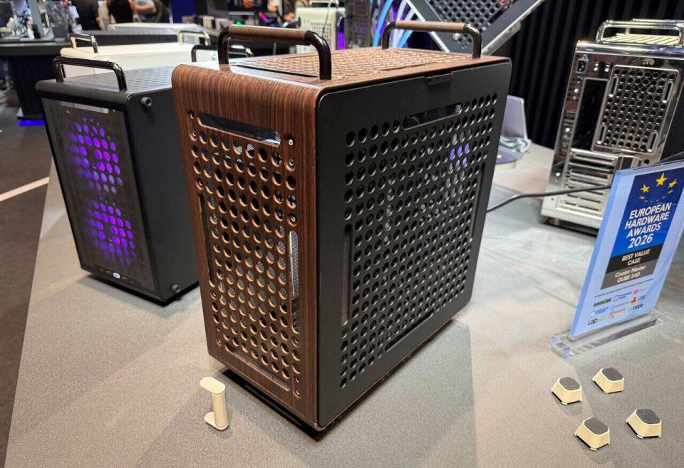 کیس کولرمستر Qube 540