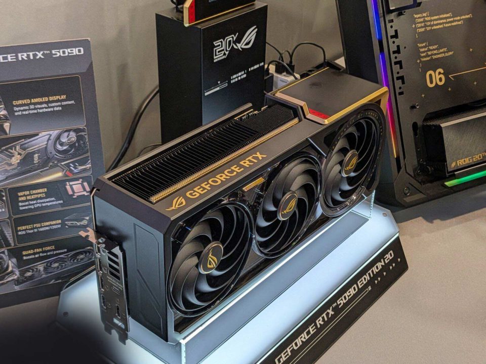 کارت گرافیک ROG Astral RTX 5090 Edition 20